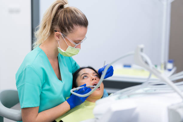 Best Emergency Gum Treatment in Lincoln Village, CA